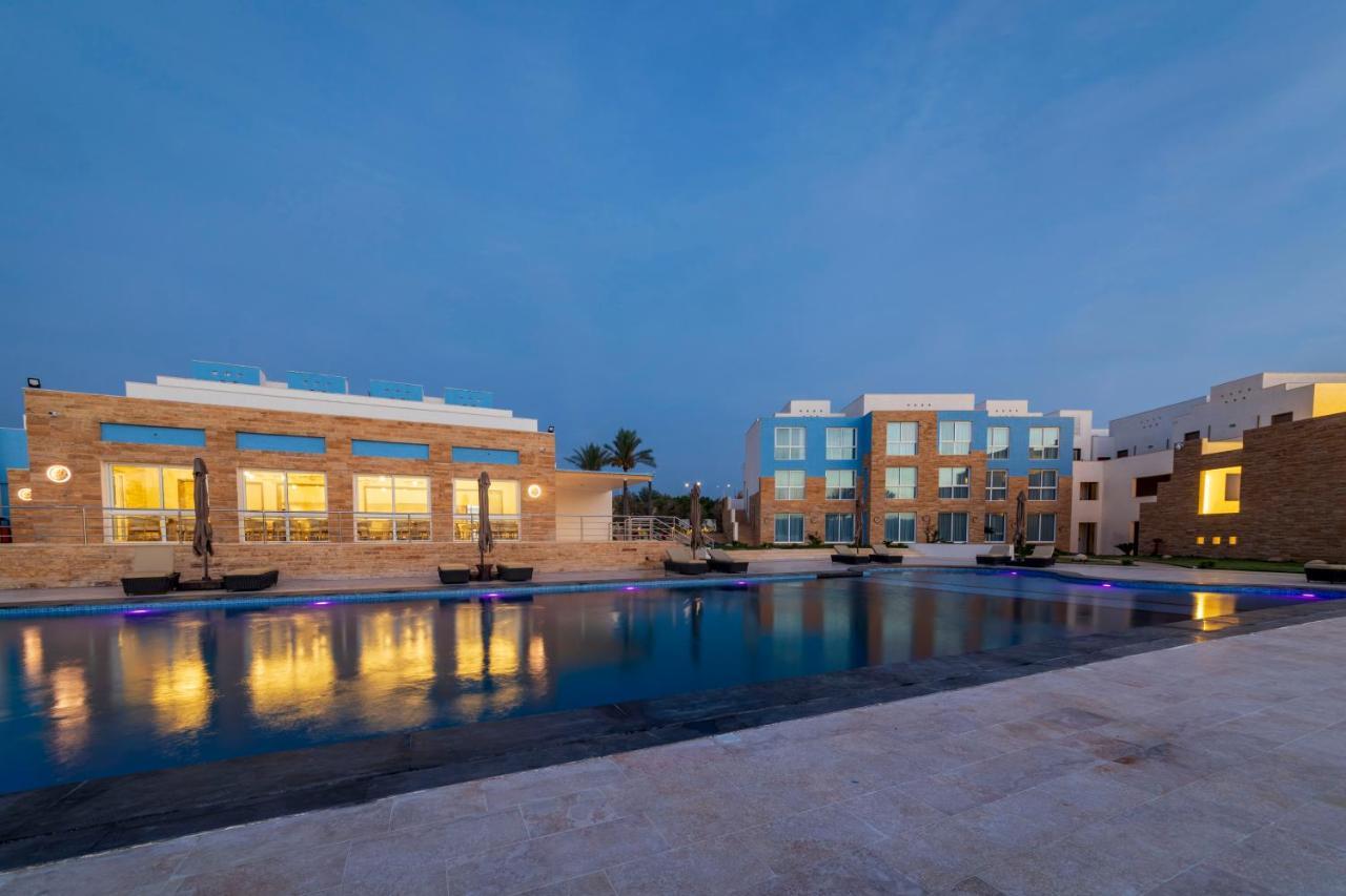 Luxotel Aqaba Beach Resort & Spa Only 15 Years Plus エクステリア 写真