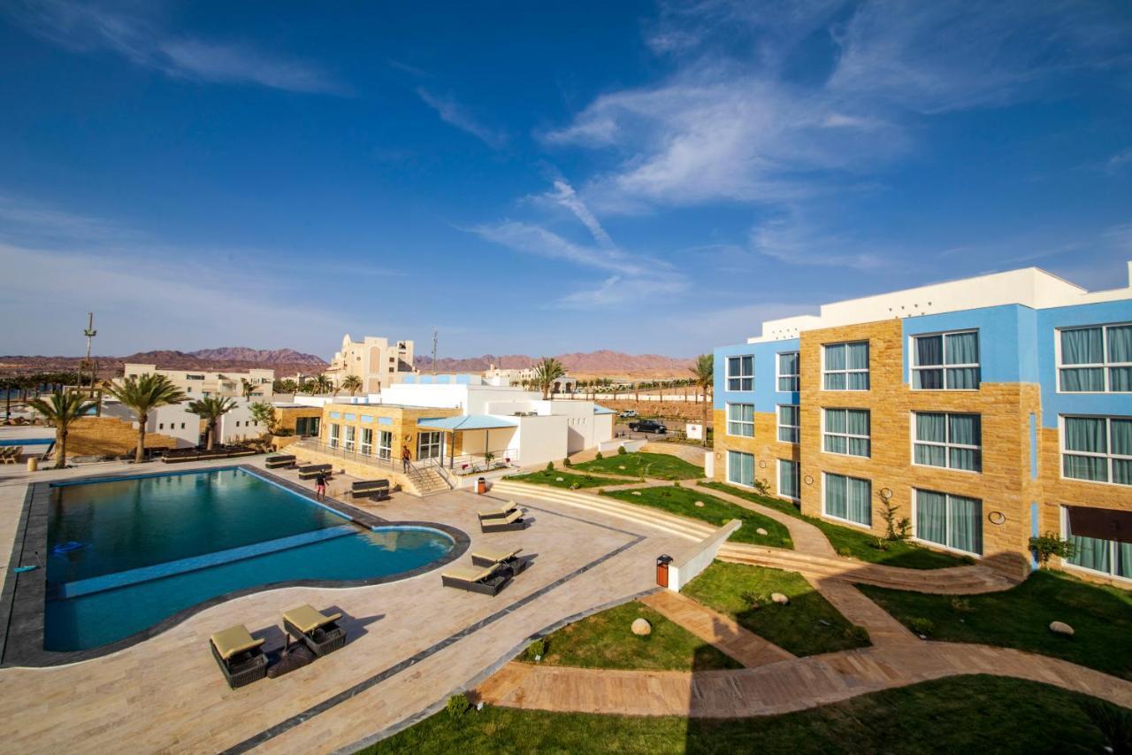 Luxotel Aqaba Beach Resort & Spa Only 15 Years Plus エクステリア 写真