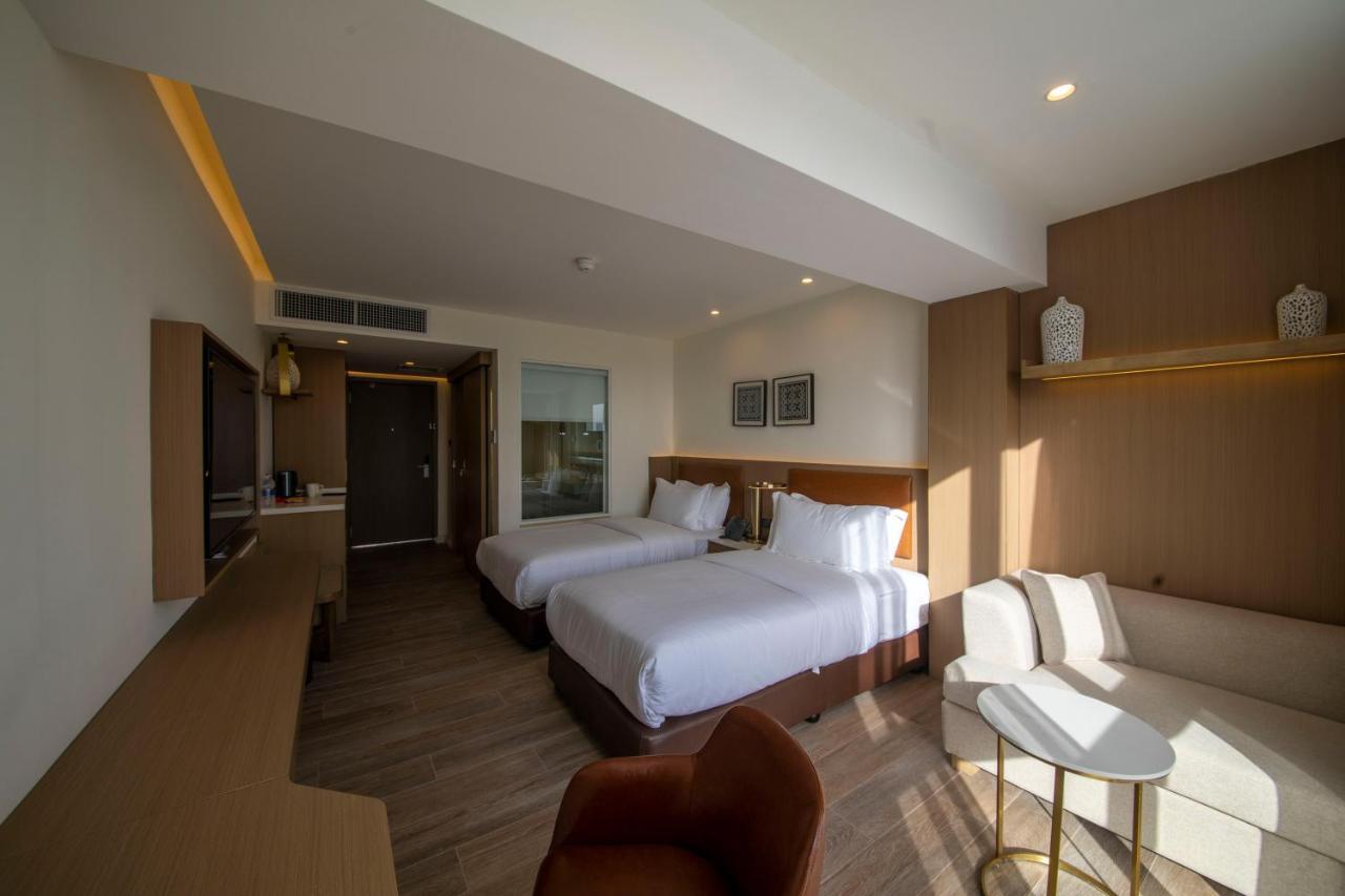 Luxotel Aqaba Beach Resort & Spa Only 15 Years Plus エクステリア 写真