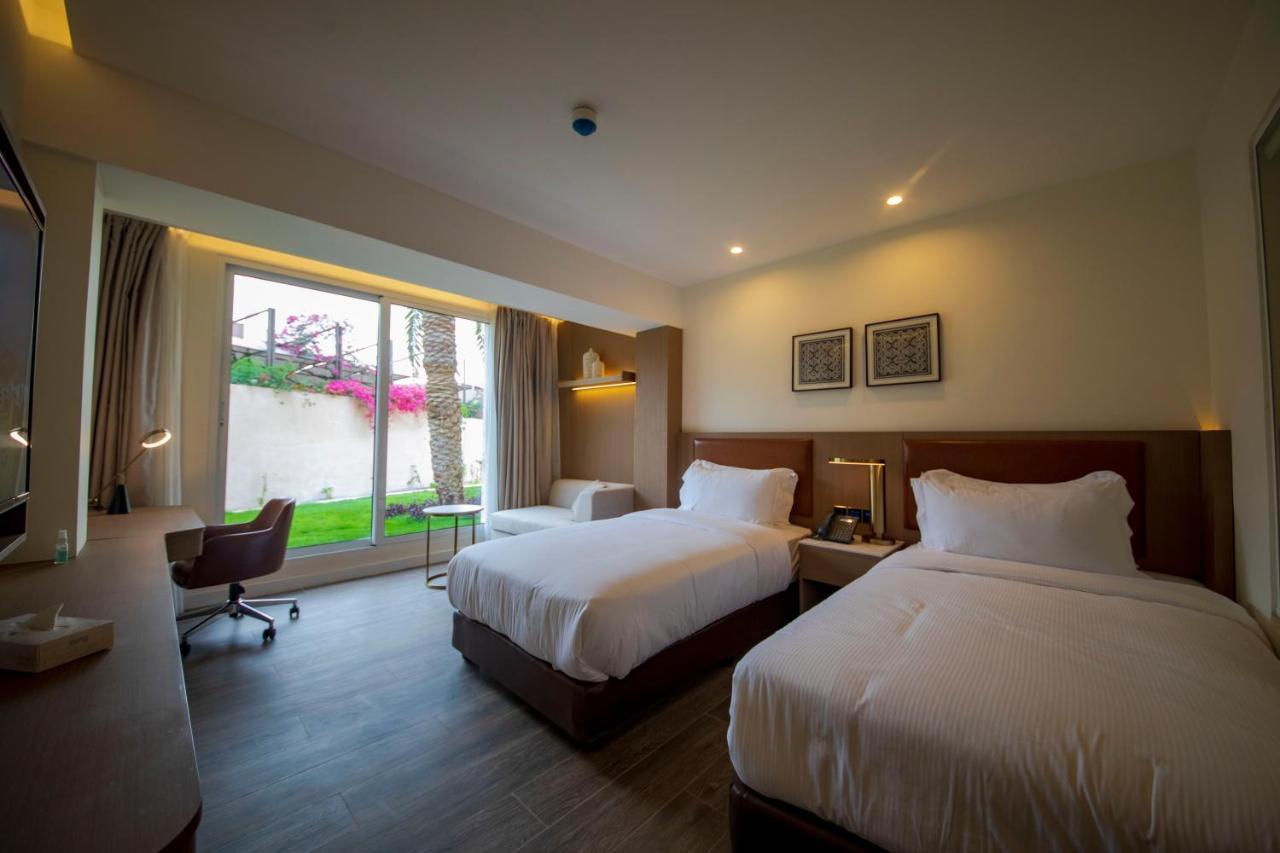Luxotel Aqaba Beach Resort & Spa Only 15 Years Plus エクステリア 写真